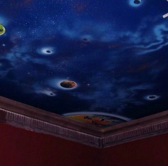 Cielo e nuvole Galassia Pittura su soffitto Universo dipinto Decorazione soffitto Effetto cielo Arte astronomica Interior design personalizzato